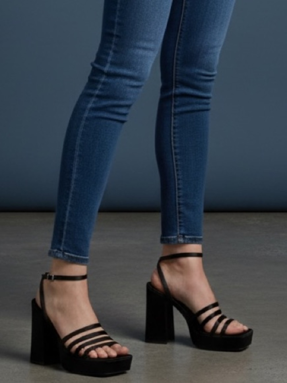 Steve Madden Heels Disco Black Platform Sandals New with Tags - Picture 14 of 14